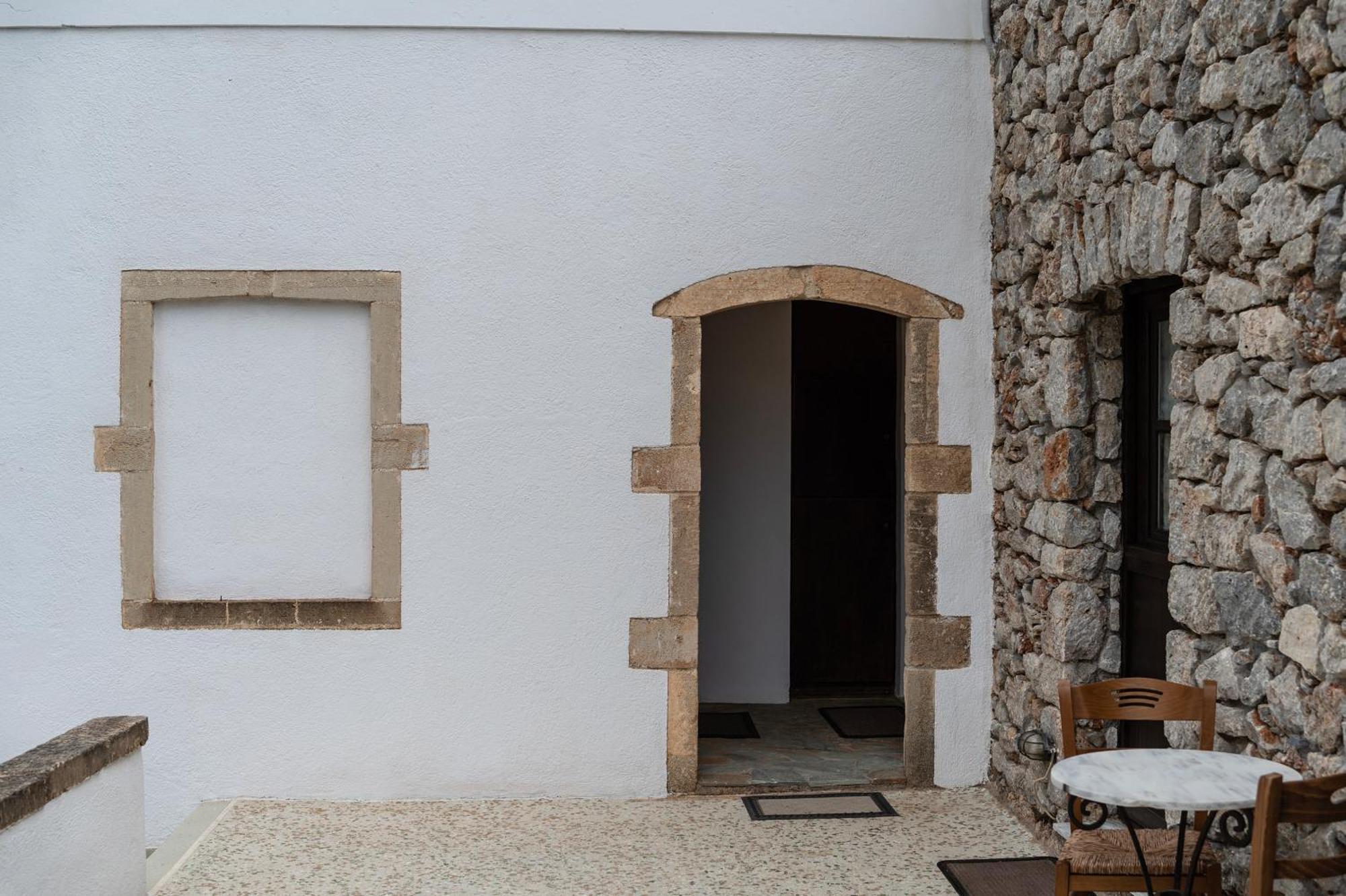 Apartamento Belessi'S Mansion Yefira Exterior foto
