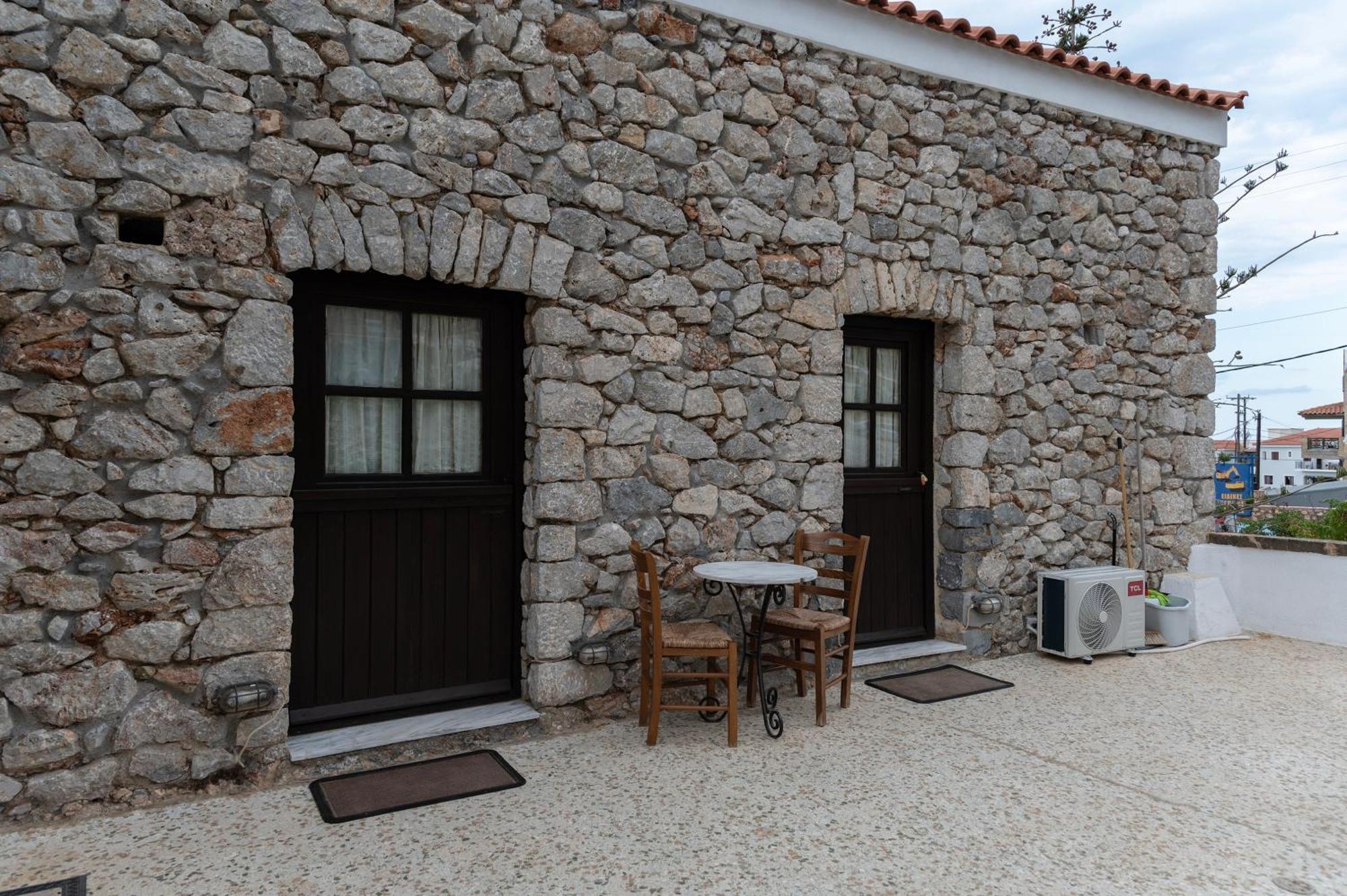 Apartamento Belessi'S Mansion Yefira Exterior foto