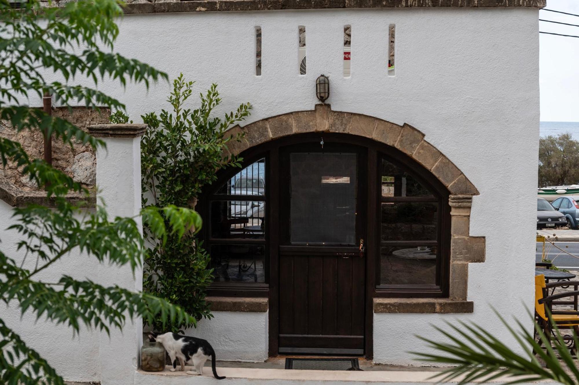 Apartamento Belessi'S Mansion Yefira Exterior foto