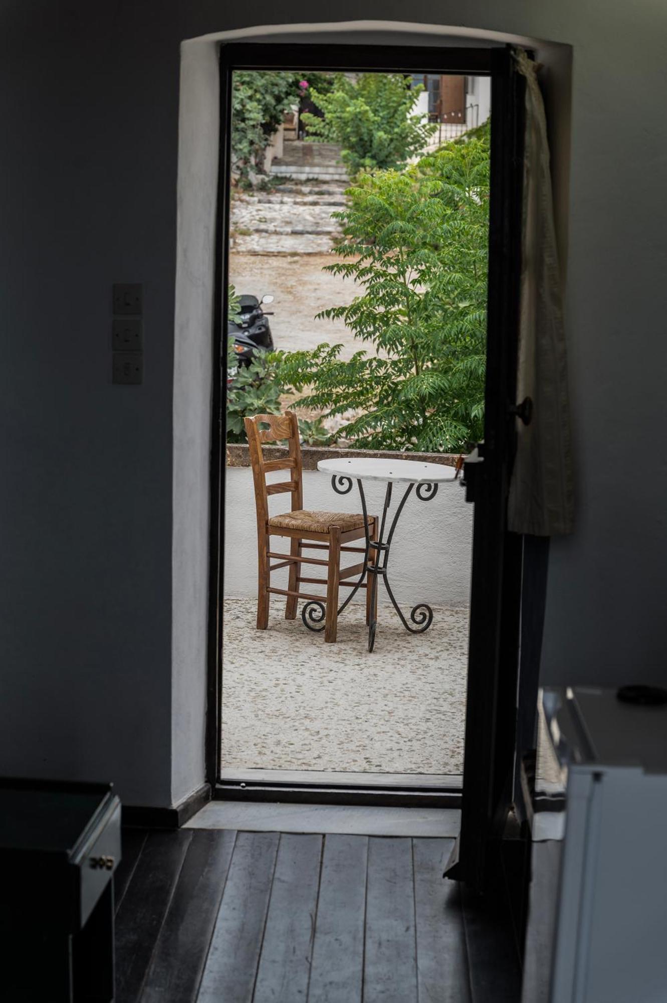 Apartamento Belessi'S Mansion Yefira Exterior foto