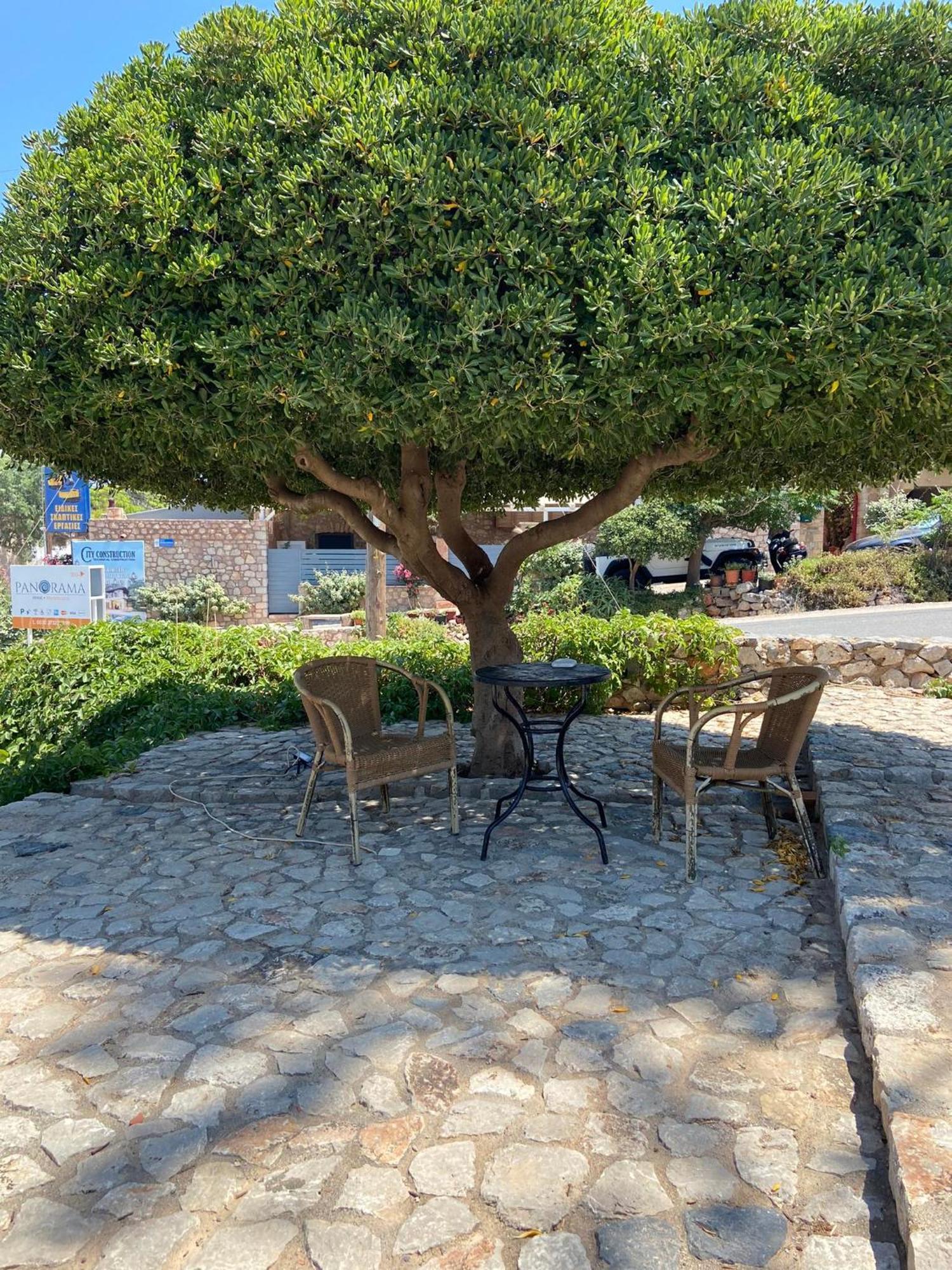 Apartamento Belessi'S Mansion Yefira Exterior foto
